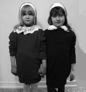 diane arbus nudist lifestyle - GallerÃ­a: Imitiando fotografÃ­as. Diane ArbusIdentical ...