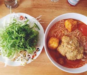 live asian food - BÃºn riÃªu - Vietnamese Food! @Luuux