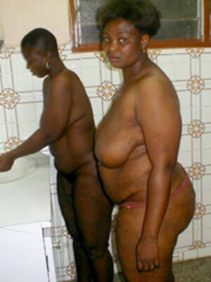 african mama naked - Chubby black mom in this amateur nude. Full-size image #4