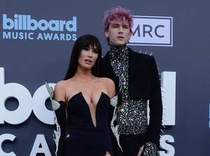 Angelina Jolie Xxx Megan Fox - Megan Fox Goes Nearly Naked In Thirst Trap Photos