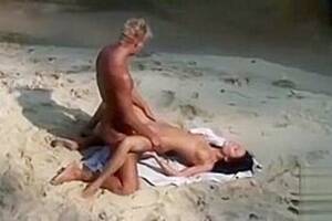 couples beach xxx - Smoking hot sex on the beach with young couple