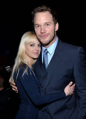 Anna Faris Pussy Close Up - How Did Chris Pratt & Anna Faris Meet? At a Club For Super-Awesome People?