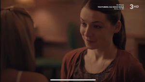 Emily Osment Lesbian Porn - Emily Osment lesbian kisses in 'Kiss Me' : r/Celebs_kissing