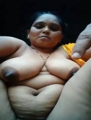desi mature naked - Desi Mature Aunty Showing Nude - Des!BP