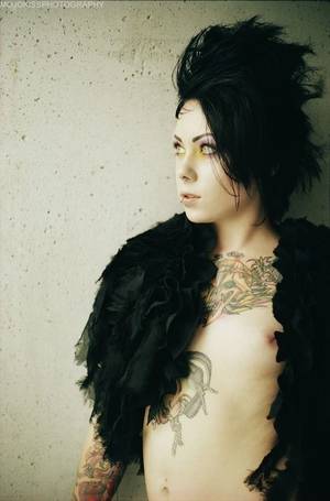 Androgynous Fantasy Porn - #gorgeous #androgynous #creature #androgyny #tattoos #tattooed #pale #model