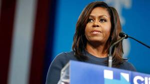 Michelle Obama Hillary Clinton Nude Porn - Michelle Obama slams Trump's 'shocking and demeaning' comments about women  | CBC News
