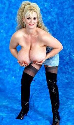 Chessie Moore Porn Star - Chessie Moore - Boobpedia - Encyclopedia of big boobs