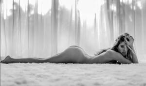 Doutzen Kroes Porn - Victoria's Secret models Doutzen Kroes and Candice Swanepoel strip naked  for nude book | Express.co.uk