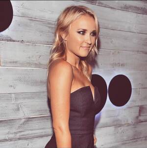Emily Osment Lesbian Porn - Emily Osment - IMDb