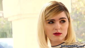 big blonde tranny in heels - Trans blonde in high heels gets rimmed - XVIDEOS.COM