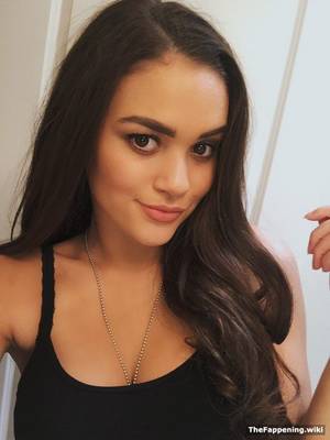 Madison Pettis Sex Porn - ... the attention. She let her curves come through naturally and took a bit  of care to make sure her figure got top billing in the photographic study  of her ...