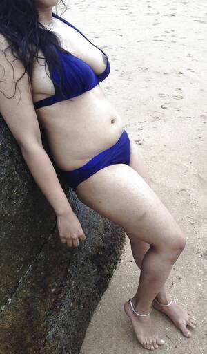 indian bikini beach - Hot Indian Girl Nude Pics Indian Girl In Bikini At Goa 10044 | Hot Sex  Picture