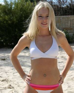 beach bikini blonde xxx - Blonde amateur bikini teen at the beach Porn Pictures, XXX Photos, Sex  Images #3040190 - PICTOA