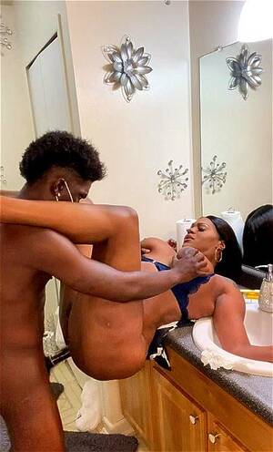 ebony shemale bathroom - Watch Thick Shemale posted on Counter - Black, Ebony, Thick Porn - SpankBang