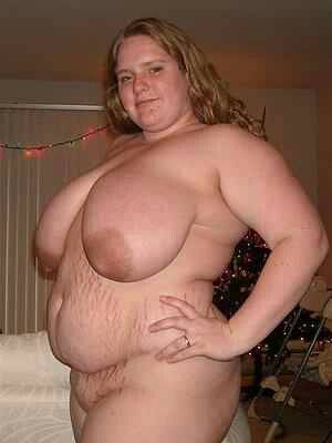 chubby naked food - Chubby girl belly with stretch marks - Seeing her beautiful body turns me  on and I grope her boobs before she goes in the kitchen to have a snack, my  cock.