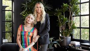 Miley Cyrus Porn Captions Dad - Step Inside Miley Cyrus's Beautifully Boisterous Los Angeles Homeâ€”Which Was  Designed by Her Mom, Tish | Architectural Digest