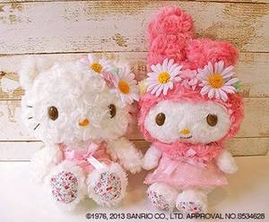 Hello Kitty Chan Porn - Hello Kitty & My Melody pretty plushies. Almost looks like they're made of