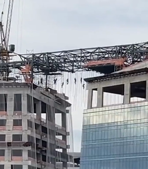 Brazilian Construction - Horror vid shows builders clinging on for their lives 450ft up after one  killed in high-rise construction site collapse | The US Sun