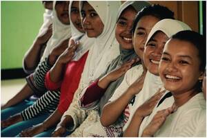 Muslim Jakarta Girls Porn - Ratoeh Jaroe: Islam, Youth, and Popular Dance in Jakarta, Indonesia |  Yearbook for Traditional Music | Cambridge Core