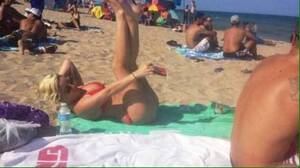 butt nude beach anal - Enjoying a day on the beach : r/trashy