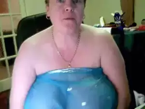 disgusting fat granny - Ugly and obese granny exposes her disgusting fat body | xHamster