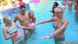 couples having group sex pool side - Pool Sex Party - xxx Mobile Porno Videos & Movies - iPornTV.Net