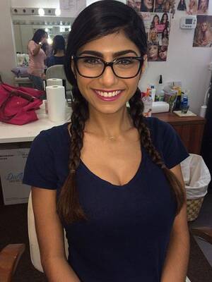 Arabian Porn Star Mia - Pornhub star Mia Khalifa receives death threats after being ranked the  site's top adult actress | The Independent | The Independent