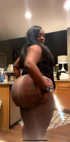 big black ass twerking - Big booty twerking - video 2 - ThisVid.com