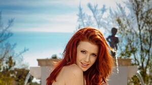 Julia Yaroshenko Porn - Elle Alexandra, estrella porno, modelo, pelirroja, cara, mujer, ojos  verdes, Fondo de pantalla HD | Wallpaperbetter