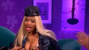 nicki minaj lesbian porn shower - Nicki Minaj Seduces White Lesbian Model With Her Big Ass - XVIDEOS.COM