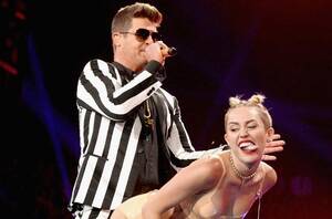 Miley Cyrus Robin Thicke Porn - Miley Cyrus and Robin Thicke: Raunchy or Double Standard? â€“ The Decaturian