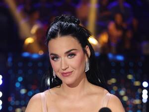 katy perry - See 'American Idol' Judge Katy Perry Stun in an Incredible Double-Denim  Outfit