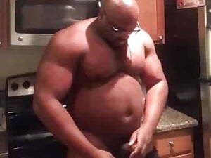 Black Daddy Bear Porn - Black bear daddy 2 | xHamster