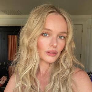 Kate Bosworth Porn - Kate Bosworth Flaunts Butt And Sculpted Abs In A Bikini In IG Pics