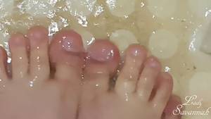 Close Up Feet Porn - FEET - foot porn - showering / washing / drying / feet