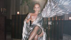 beyonce - BeyoncÃ© Hosts Star-Studded, Roller Disco-Themed Birthday Party -- See the  Pics | Entertainment Tonight