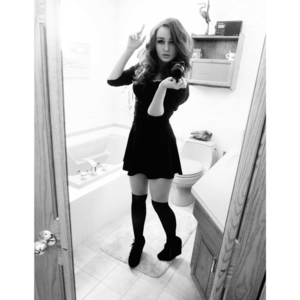 Black Walk In Shower Porn - kawaiigod: sex in the shower? no. slip and bust my ass. break my dick. she  slippin too. she knock her head on the tile she passed out. bleedin. i cant  walk cause