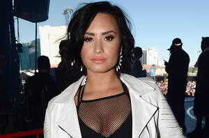 Demi Lovato Porn Fucking - Demi Lovato Poses Nude, Makeup-Free for 'Vanity Fair': See the Video â€“  Billboard