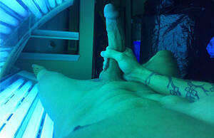 big cock in tanning bed - 