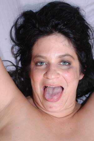 Bbw Tongue Porn - Tongue BBW Porn Pics & Naked Photos - PornPics.com