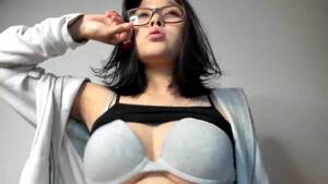 asian cam model sex - Pregnant Asian Cam Girl Teasing With Her Sex Toys Leaked Video