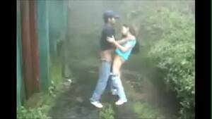 indian rain fuck - Indian Couple Fuck In The Rain - XVIDEOS.COM