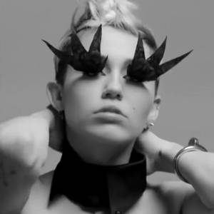 Miley Cyrus Enters Porn - Miley Cyrus Enters Her Video in NYCs Porn Film Festival | Cambio
