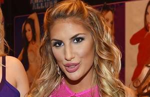 Hcc Porn - Porn star August Ames committed suicide in December after being  cyberbullied for saying she wouldn'