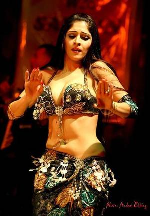 Dancer Porn - COSTUME PORN...THE LATEST TRENDS IN EGYPTIAN BELLY DANCE WEAR