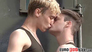 Blond Gay Boy Porn - blond gay military Gay Porn - Popular Videos - Gay Bingo