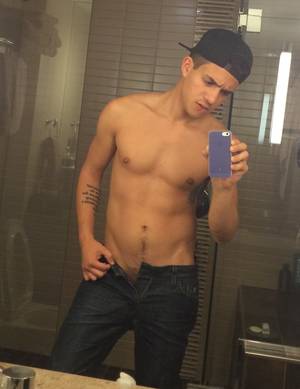 hispanic college nude - Naked Guy Selfie 2