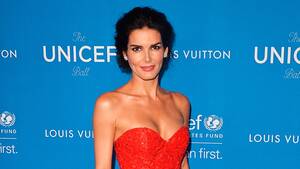 Angie Harmon Anal Porn - Rizzoli & Isles': Angie Harmon to Direct 100th Episode of TNT Series