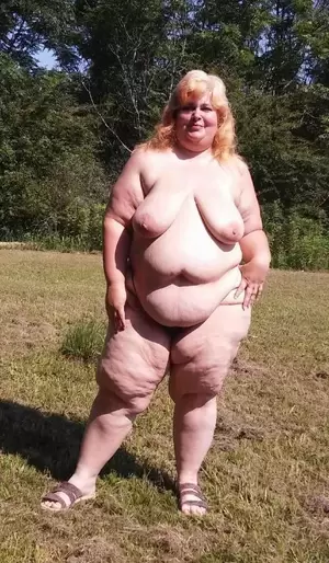 bbw nudist cum shot - Retro shot of a blonde bbw nudist nude porn picture | Nudeporn.org