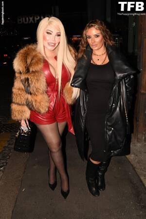 Jessica Alba Blowjobs Porn - Teacher Who Quit When Onlyfans Images Circulated At School Says